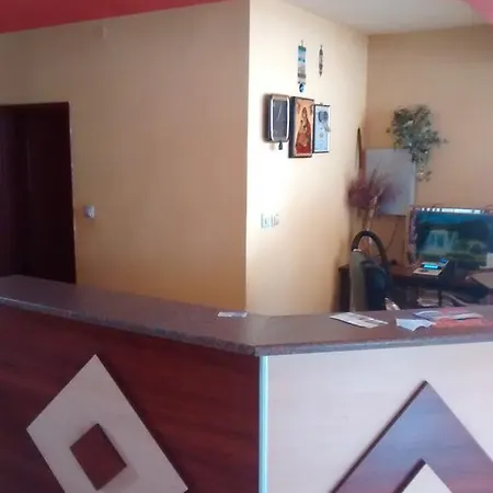 Hit Hotel 2*